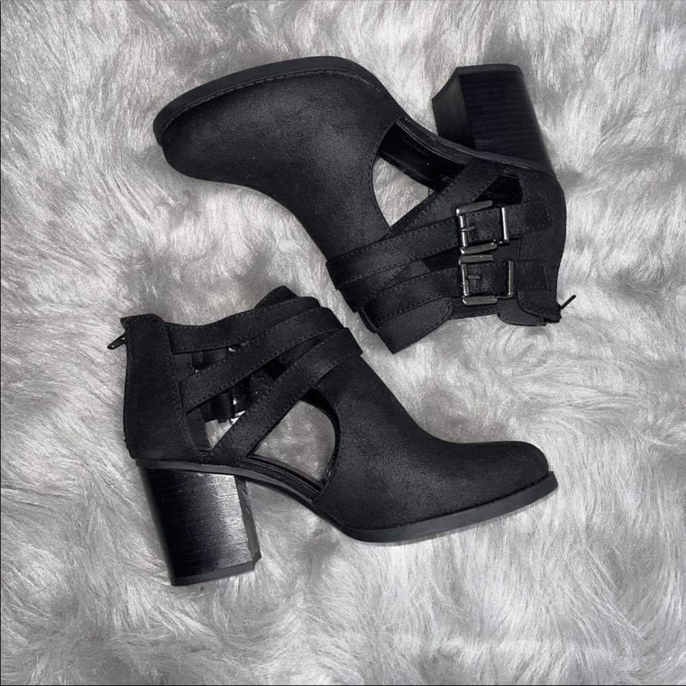 Booties sz:8 1/2